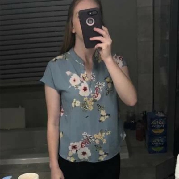 Notch Collar Botanical Print Top in Blue - Picture 2 of 4